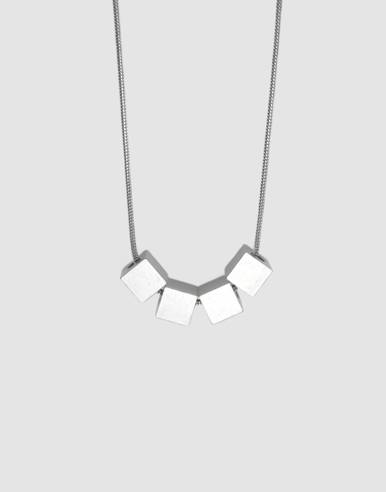 4 CUBE SS NECKLACE